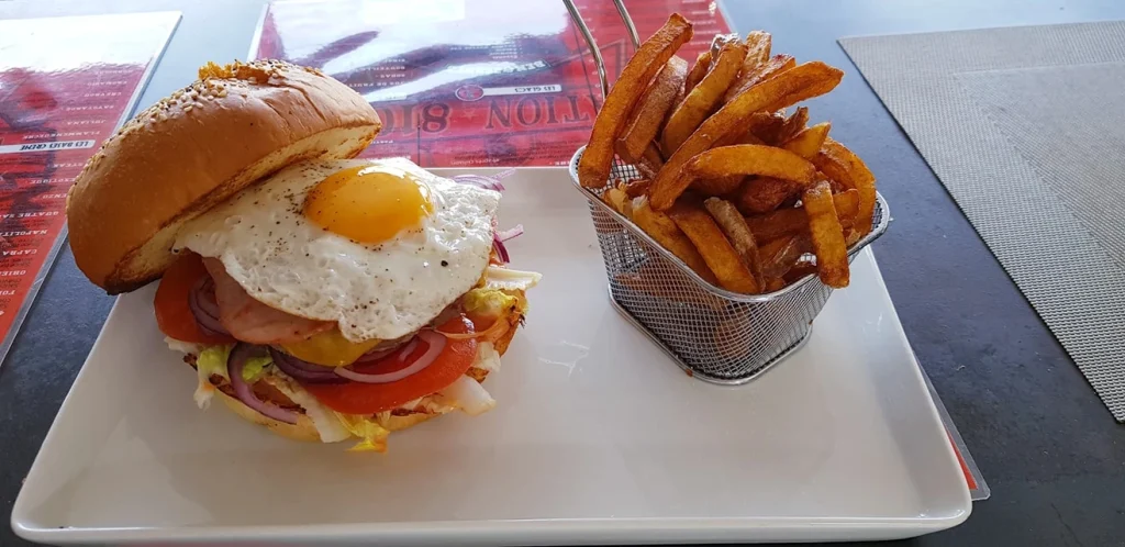 Burger Brooklyn Station 810