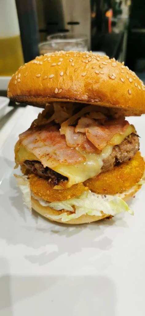 Burger Clacos au camembert pané Station 810